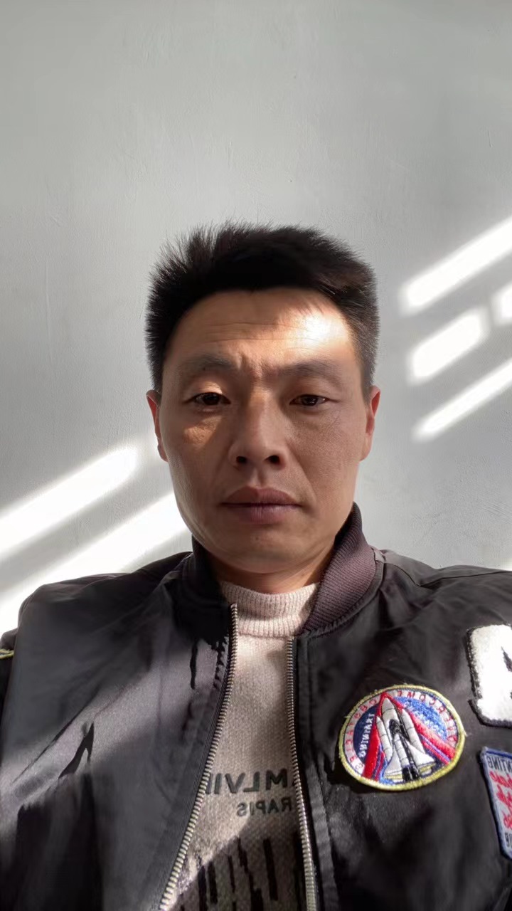 胡学玉.jpg